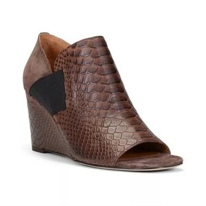 NWOT Donald Pliner Brown Wedge Lizzy Booties size 9